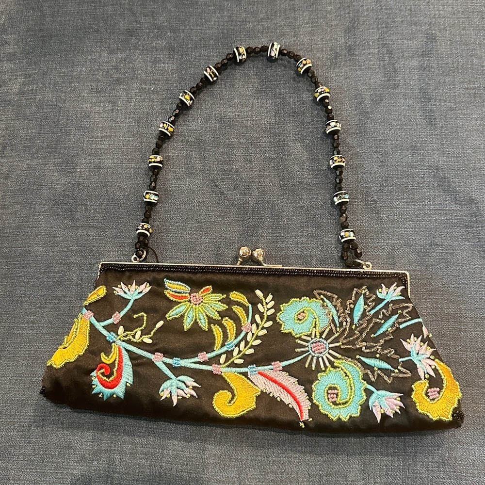 Vintage Beaded Evening Bag by Chateau. Excellent pre owned condition.